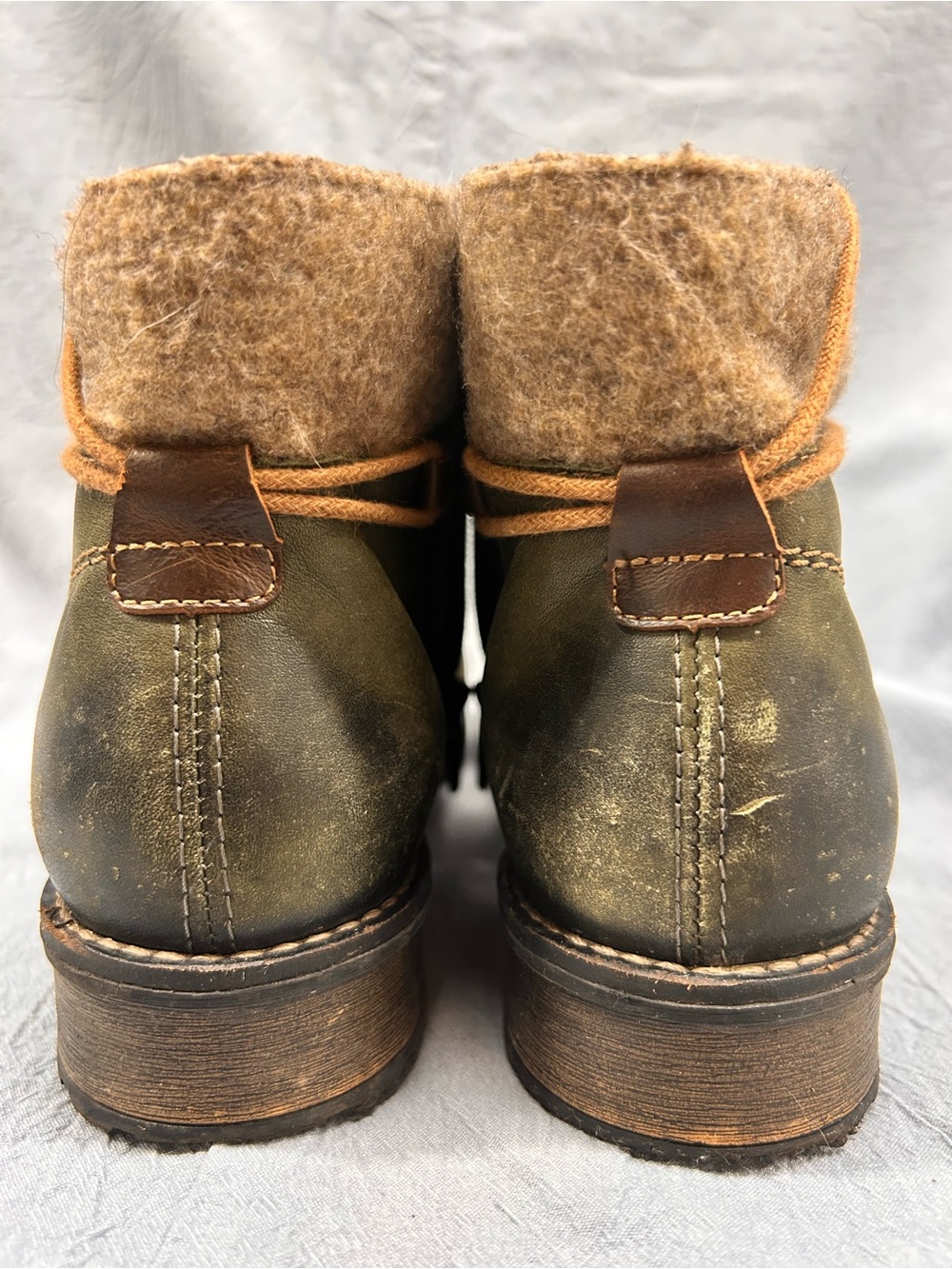 Women’s Remonte R3332-52 lace-up ankle boot. Olive Green Leather Boots - Picture 11 of 11